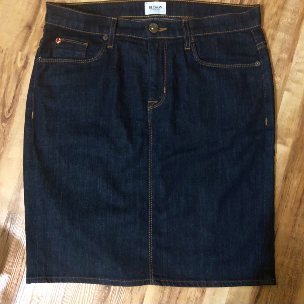 Hudson Blue Jean Skirt Size 27